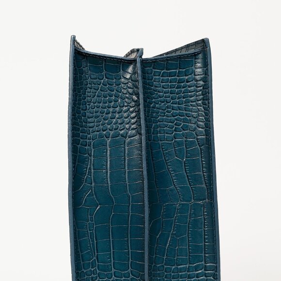 Teddy Blake Kate Croco 12" Blue Leather Tote - Picture 5 of 11